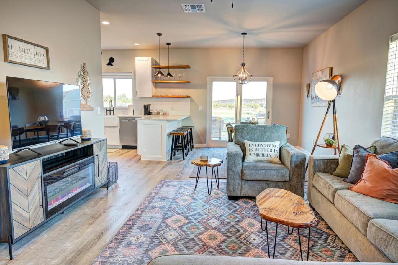 The Lodge At Little Ranches Central Sleeps 26 Wimberley Dış mekan fotoğraf