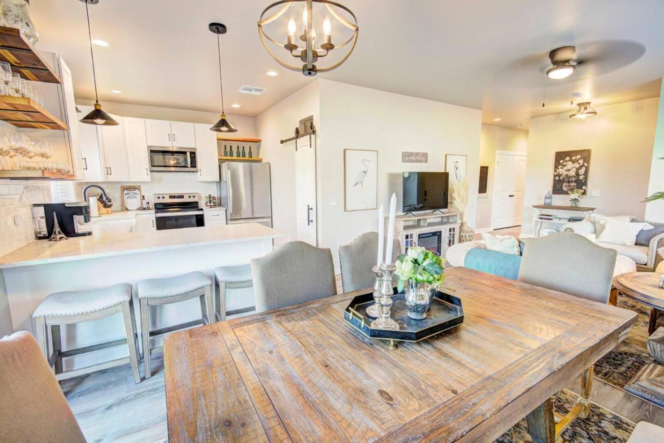 The Lodge At Little Ranches Central Sleeps 26 Wimberley Dış mekan fotoğraf