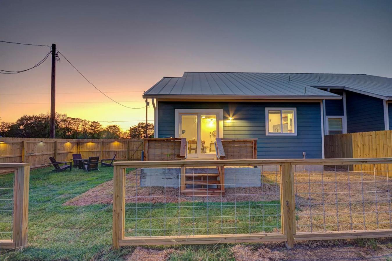 The Lodge At Little Ranches Central Sleeps 26 Wimberley Dış mekan fotoğraf